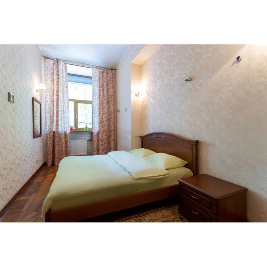 Cozy Apartment On Nezalezhnosti Avenue Charkiv Esterno foto
